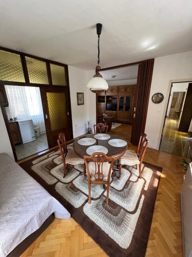 Apartment Ana, Free Garage Parking シベニク エクステリア 写真