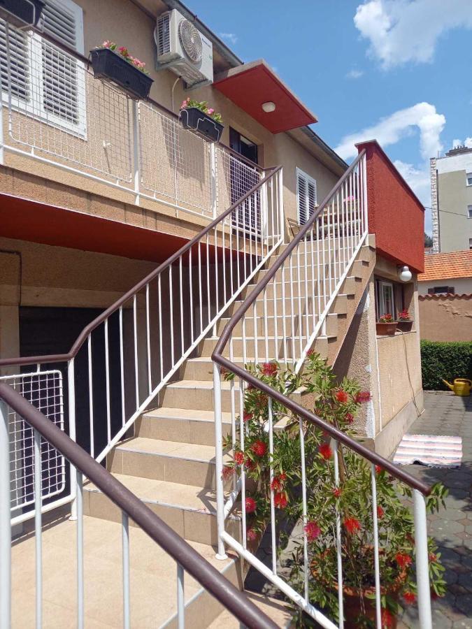Apartment Ana, Free Garage Parking シベニク エクステリア 写真